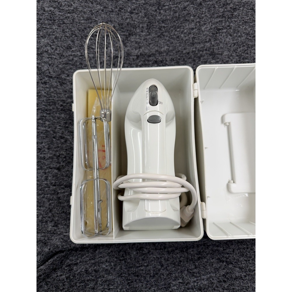 Vintage Hamilton Beach 5 Speed Hand Mixer Model 62577 With Storage Case Beaters
